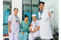 Kịp thời cứu sống sản phụ bị băng huyết khi sinh con trên xe khách