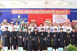 Phật gi&aacute;o Tứ &Acirc;n Hiếu Nghĩa ph&aacute;t huy truyền thống đồng h&agrave;nh c&ugrave;ng d&acirc;n tộc