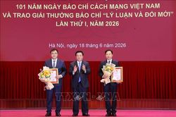 B&aacute;o ch&iacute; l&agrave; cầu nối bền chặt giữa &yacute; Đảng với l&ograve;ng d&acirc;n