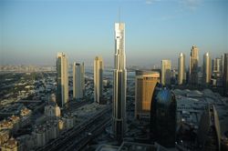 Bất động sản Dubai lao dốc, giao dịch giảm hơn một nửa