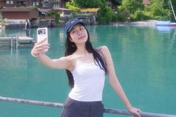 Á hậu Phương Anh 'check in' nơi Son Ye Jin và Hyun Bin từng đến