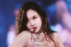 Chuyện gì xảy ra với Nayeon (TWICE)?