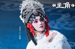 5 phim Trung Quốc đ&aacute;ng xem lại lần hai trong nửa đầu năm 2026: Gia Chủ xếp thứ 3