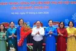 Bà Nguyễn Thị Minh Hương tái đắc cử Chủ nhiệm Ủy ban Kiểm tra TƯ Hội LHPN Việt Nam khóa II