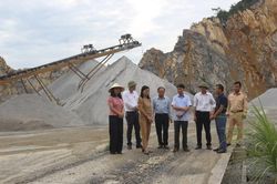 Khẩn trương khắc phục những tồn tại trong lắp đặt, vận hành cân tải trọng tại các mỏ đá