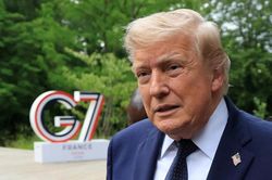 Tổng thống Trump: Mỹ vẫn c&oacute; thể t&aacute;i khởi động chiến tranh Iran