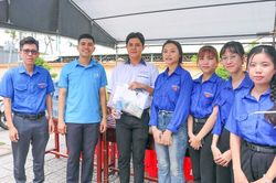 Đảng vi&ecirc;n trẻ giữ lửa phong tr&agrave;o