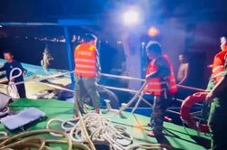 Kịp thời cứu hộ tàu cá gặp nạn trên vịnh Đà Nẵng