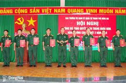 Đảng ủy Qu&acirc;n sự th&agrave;nh phố Đồng Nai trao quyết định thăng qu&acirc;n h&agrave;m, n&acirc;ng lương nhiều c&aacute;n bộ, sĩ quan