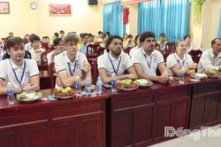 Giao lưu giữa sinh vi&ecirc;n quốc tế v&agrave; học sinh Trường THPT Cao L&atilde;nh 1
