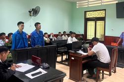 Gia Lai: Dùng kiếm và ná cao su hỗn chiến, 2 bị cáo lãnh án tù