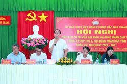 Phó Bí thư Tỉnh ủy, Chủ tịch Ủy ban MTTQ Việt Nam tỉnh Nguyễn Khắc Hà tiếp xúc cử tri phường Bắc Nha Trang
