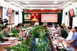 Hội nghị giao ban trực tuyến kiểm đếm, đ&ocirc;n đốc tiến độ x&acirc;y dựng trường phổ th&ocirc;ng nội tr&uacute; li&ecirc;n cấp c&aacute;c x&atilde; bi&ecirc;n giới