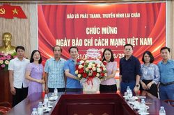 Các cơ quan, đơn vị chúc mừng Báo và Phát thanh, Truyền hình Lai Châu nhân Ngày Báo chí Cách mạng Việt Nam