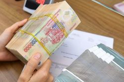 Ph&oacute; Thủ tướng y&ecirc;u cầu sửa gấp quy định ho&atilde;n xuất cảnh v&igrave; nợ thuế: Gỡ vướng cho người d&acirc;n, doanh nghiệp trước ng&agrave;y 20/6