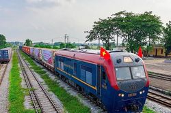 Dự án đường sắt Lào Cai - Hà Nội - Hải Phòng: Hoàn tất cắm mốc ranh giới hơn 250km