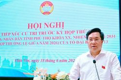 Chủ tịch UBND tỉnh Trần Duy Đông tiếp xúc cử tri phường Vĩnh Yên, Vĩnh Phúc