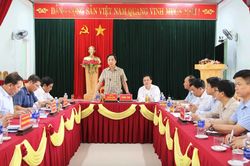 Đối thoại với các trường hợp ảnh hưởng do giải phóng mặt bằng dự án đường bộ ven biển