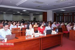 Bộ C&ocirc;ng Thương tổ chức lớp bồi dưỡng chuy&ecirc;n s&acirc;u về ứng dụng AI cho khối b&aacute;o ch&iacute;, truyền th&ocirc;ng