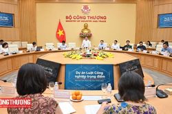 Bộ C&ocirc;ng Thương tiếp tục ho&agrave;n thiện dự thảo Luật C&ocirc;ng nghiệp trọng điểm