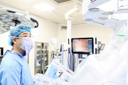 Ung thư thực quản vì nhiều năm uống rượu và hút thuốc lá
