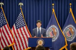 Fed giữ nguyên lãi suất, lộ trình khó đoán định khi Kevin Warsh vẫn là ẩn số