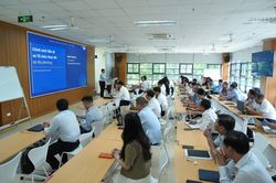 Lớp bồi dưỡng l&atilde;nh đạo NHNN khu vực: N&acirc;ng cao hiệu quả v&agrave; tr&aacute;ch nhiệm trong thực thi nhiệm vụ