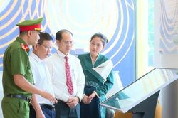 Quản l&yacute; người nước ngo&agrave;i để giữ vững an ninh thời kỳ hội nhập