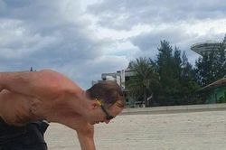 Ch&iacute;nh quyền Đ&agrave; Nẵng n&oacute;i g&igrave; trước th&ocirc;ng tin 'tắm biển c&ugrave;ng đ&aacute; hộc, gạch vỡ'?