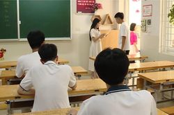H&agrave; Nội sẽ gửi điểm thi tuyển sinh lớp 10 đến từng phụ huynh, học sinh