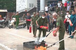 Ph&aacute;t huy vai tr&ograve; ph&ograve;ng ch&aacute;y, chữa ch&aacute;y tại cơ sở