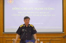 Cục Hải quan làm việc với Chi cục Hải quan khu vực XVI