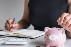 Bảng chi tiêu 11 triệu gây sốt của một gia đình không du lịch, ít giao tiếp khiến dân mạng tranh luận dữ dội