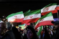 Chi tiết 14 điểm trong thỏa thuận ngừng bắn tạm thời giữa Mỹ và Iran