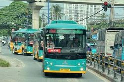 TPHCM dự kiến &aacute;p dụng miễn ph&iacute; 100% v&eacute; xe bu&yacute;t cho người d&acirc;n từ ng&agrave;y 1/7/2026