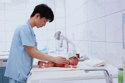 Bị phản đối v&igrave; chọn nghề đặc biệt, ch&agrave;ng trai 25 tuổi giờ khiến h&agrave;ng triệu người ngưỡng mộ