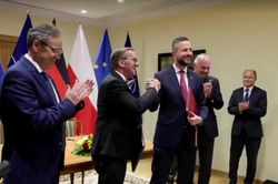 Đức và Ba Lan ký hiệp định tăng cường phối hợp tại sườn đông NATO