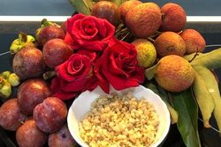 Tết Đoan ngọ ăn mận và vải có diệt sâu bọ được không?