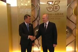 Tổng thống Putin đề cao uy t&iacute;n to&agrave;n cầu của ASEAN