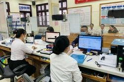Trưởng thôn, tổ trưởng tổ dân phố nghỉ việc do sáp nhập hưởng chế độ gì?