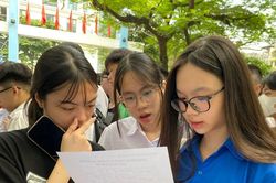 Điểm chuẩn v&agrave;o lớp 10 H&agrave; Nội ch&ecirc;nh lệch lớn, từ 8,5 đến 26 điểm