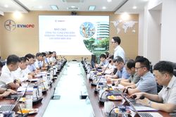 EVN kiểm tra công tác cung ứng điện và dịch vụ khách hàng cao điểm nắng nóng tại EVNCPC