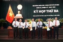Miễn nhiệm chức danh Ph&oacute; Chủ tịch UBND TP.HCM đối với &ocirc;ng B&ugrave;i Xu&acirc;n Cường để thực hiện c&ocirc;ng t&aacute;c c&aacute;n bộ