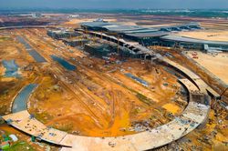 H&igrave;nh ảnh mới nhất tại c&ocirc;ng trường s&acirc;n bay Long Th&agrave;nh