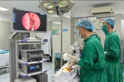 Bệnh viện Mắt TP.HCM qu&aacute; tải với 6.000 lượt kh&aacute;m, 700 ca mổ mỗi ng&agrave;y