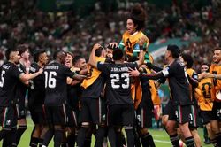 Thắng Hàn Quốc, Mexico giành vé đầu tiên vào vòng knock-out