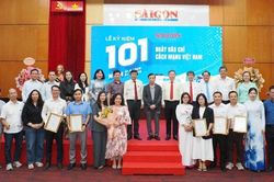 'Tỏa s&aacute;ng gi&aacute; trị Việt' g&oacute;p phần lan tỏa những c&acirc;u chuyện đẹp v&agrave; kh&aacute;t vọng cống hiến