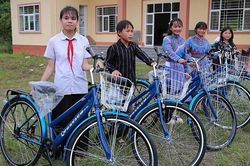 'Phi&ecirc;n chợ 0 đồng' ở L&agrave;o Cai hỗ trợ gần 2,4 tỷ đồng cho trẻ em kh&oacute; khăn