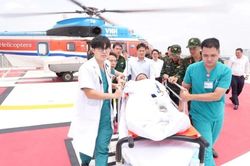 Đưa bệnh nhân nguy kịch về đất liền an toàn để tiếp tục điều trị