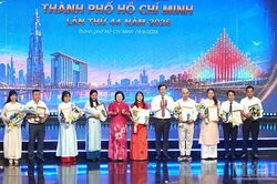 Trao Giải B&aacute;o ch&iacute; Th&agrave;nh phố Hồ Ch&iacute; Minh lần thứ 44 cho 72 t&aacute;c phẩm